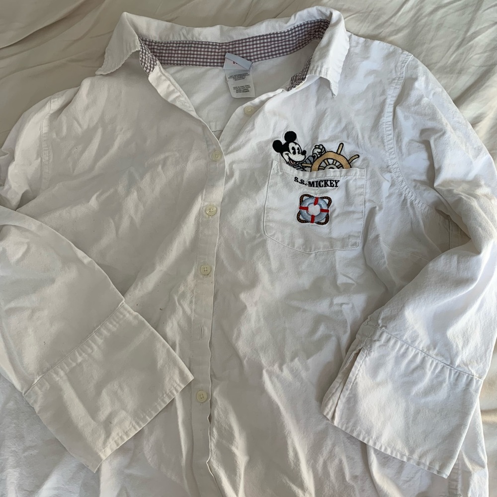 Micky button up